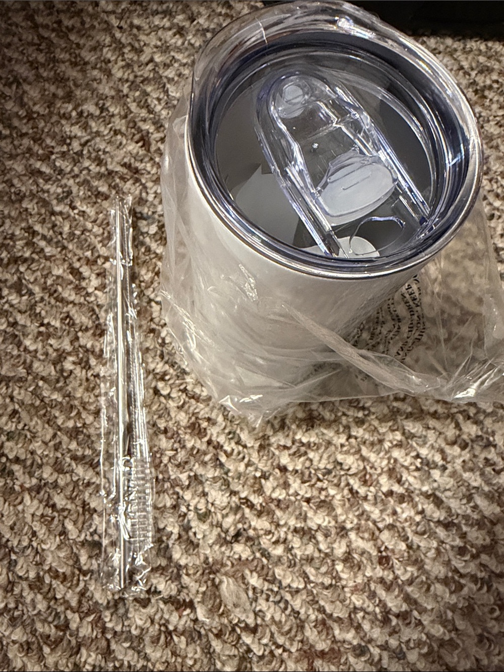 7 White Insulated Travel Tumbler with Clear Lid and Straw set of 7